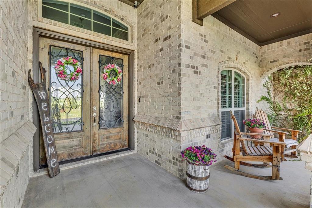 140 Lucky Ridge Lane