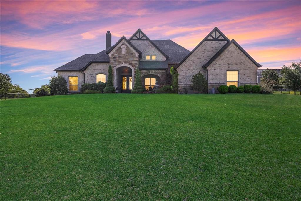 140 Lucky Ridge Lane