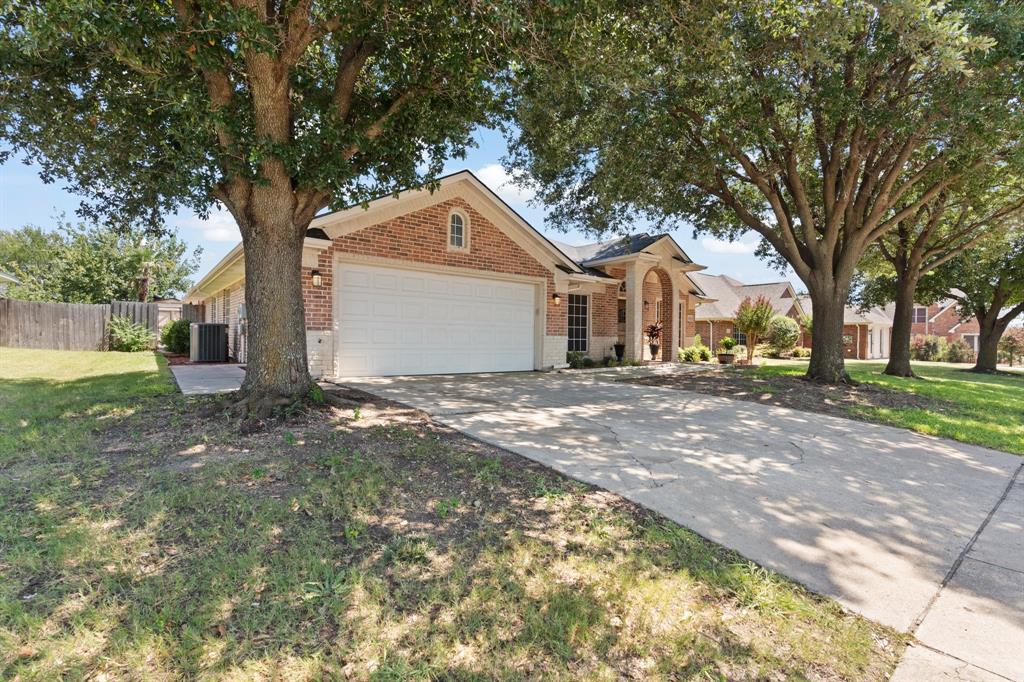 1117 SW Hillside Drive