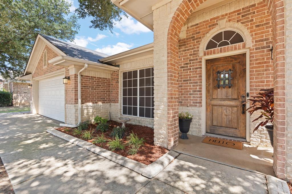 1117 SW Hillside Drive