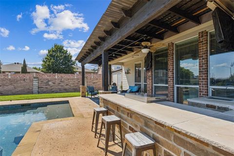 A home in Burleson