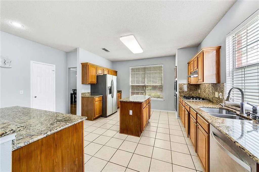 Villages Of Russell Creek Ph 2b - Residential Lease