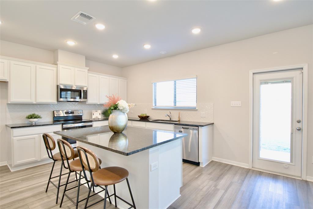 PARK MEADOWS - Residential