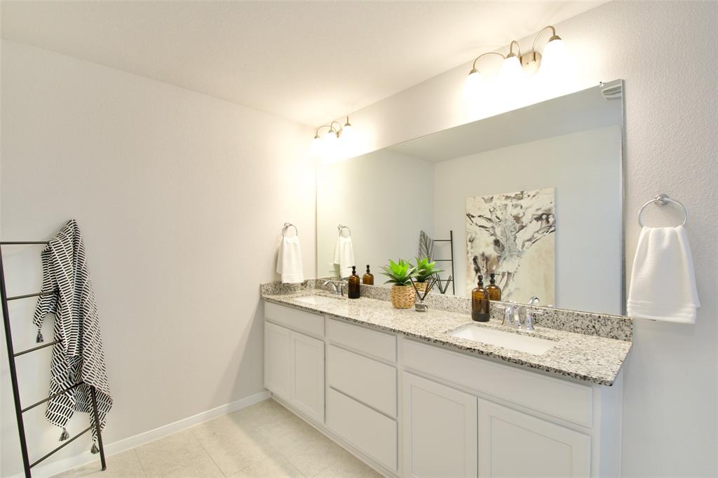 PARK MEADOWS - Residential