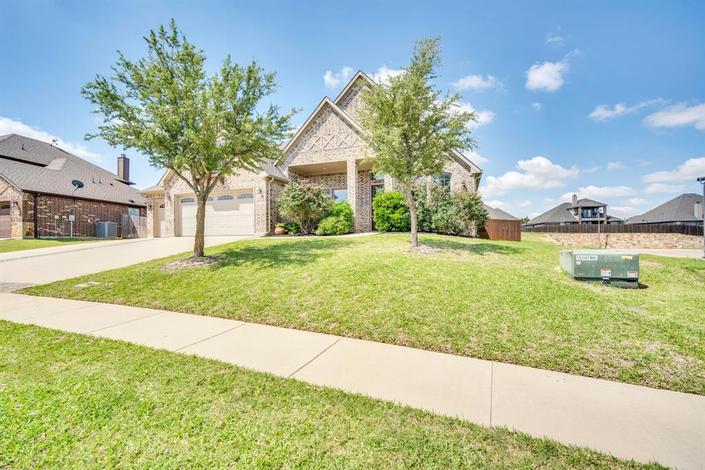 3205 Meadow Ridge Drive