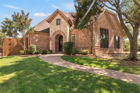 Photo of 8300 Southridge Court, North Richland Hills, TX 76182 (MLS # 21298121)