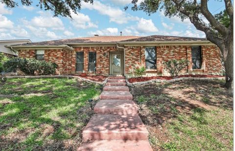 2109 Marin Carrollton TX 75006