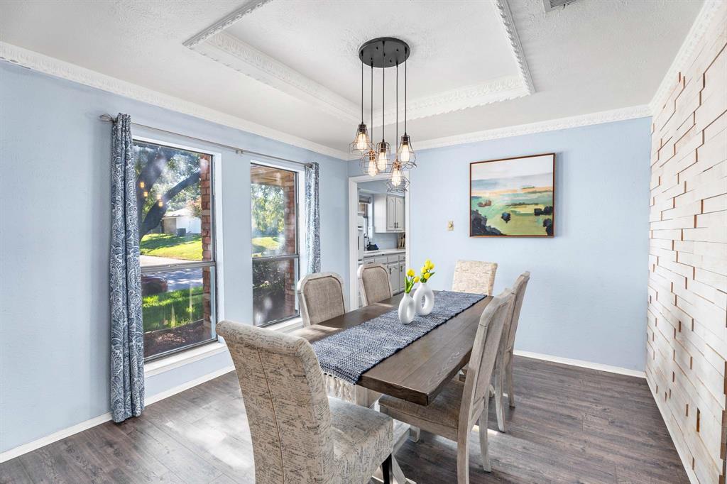 2109 Marin