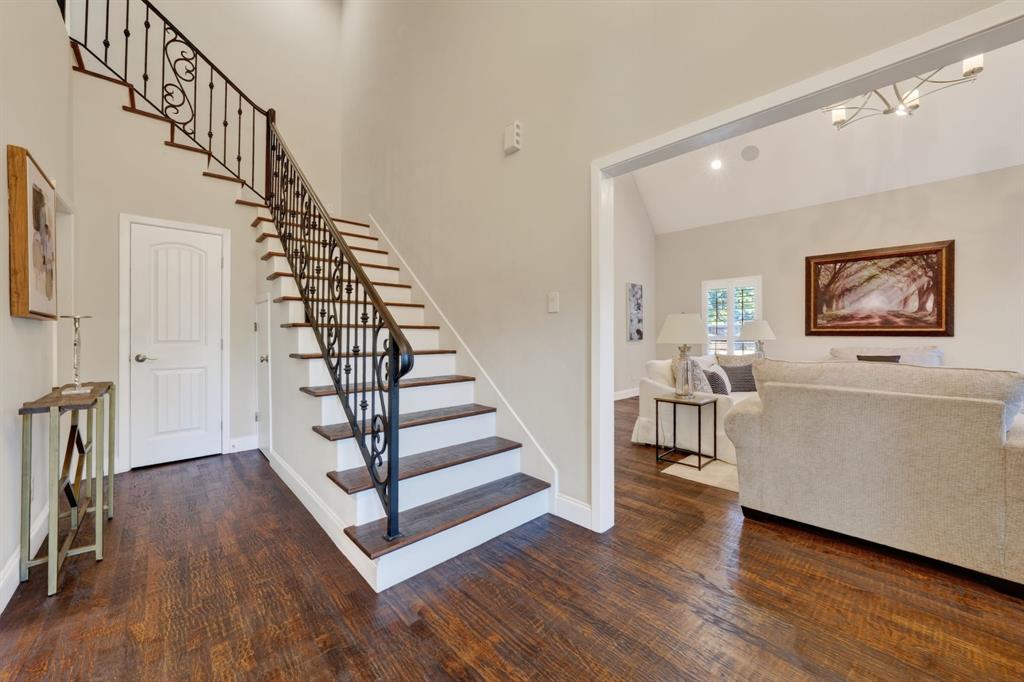 1022 Alamo Drive