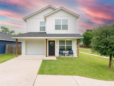 Photo of 509 Stallings Street, Terrell, TX 75160 (MLS # 21264126)