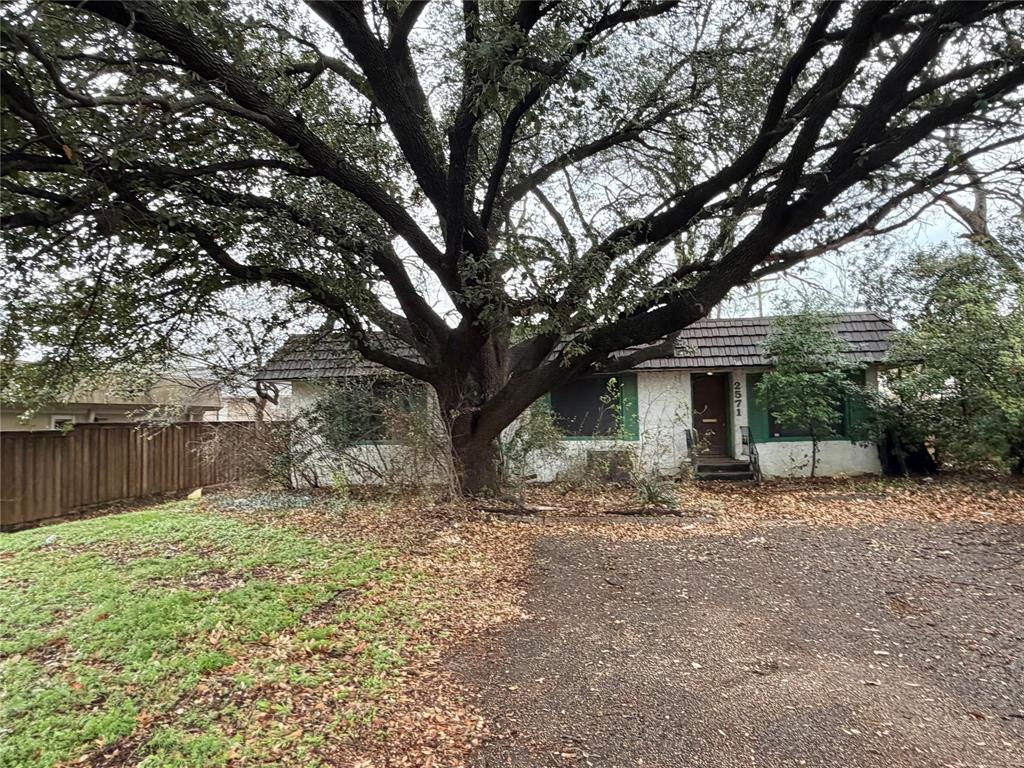 2571 Valley View Lane