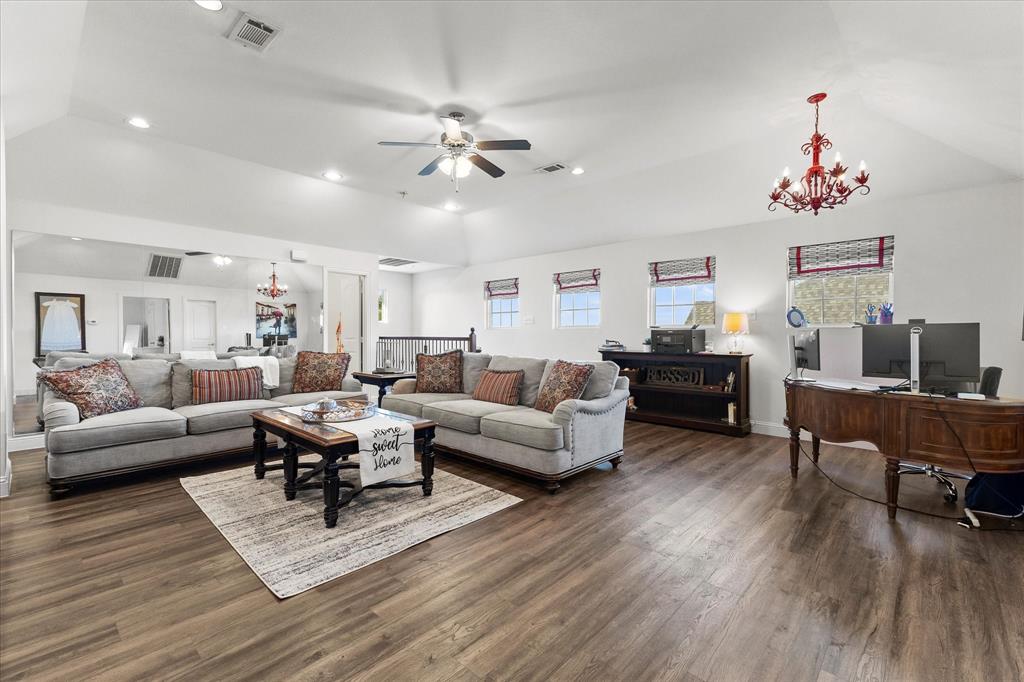 The Pinnacle Ph II - Residential