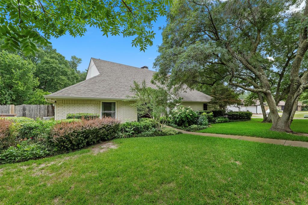 1210 Spring Lake Drive