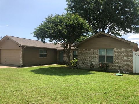 805 Panama Court Granbury TX 76048