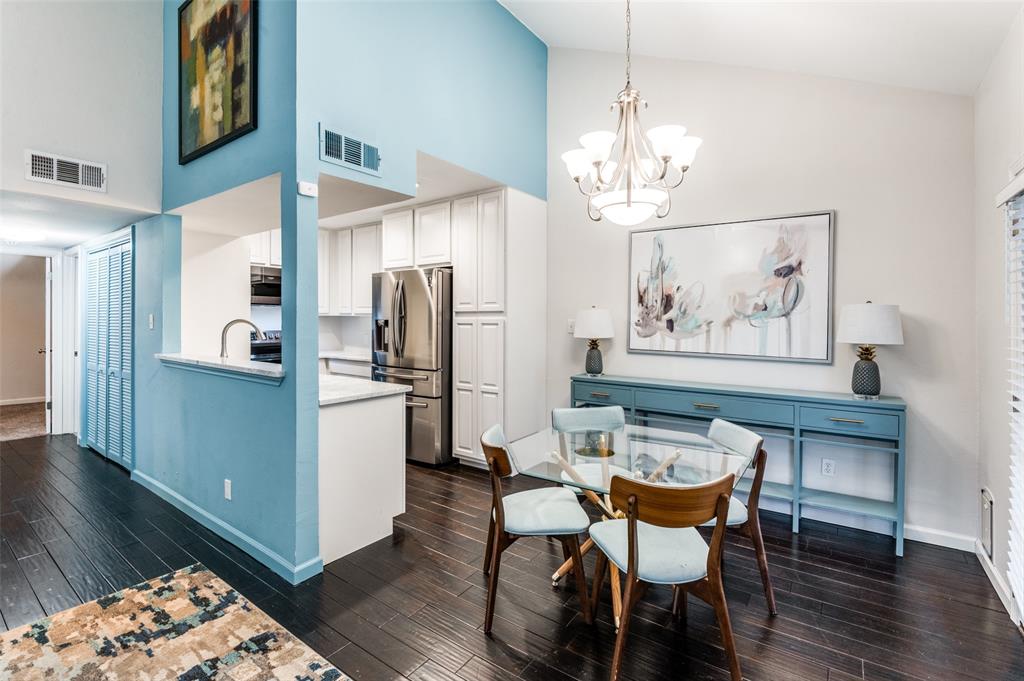 Oaks On The Lane Condo Ph 02 - Residential