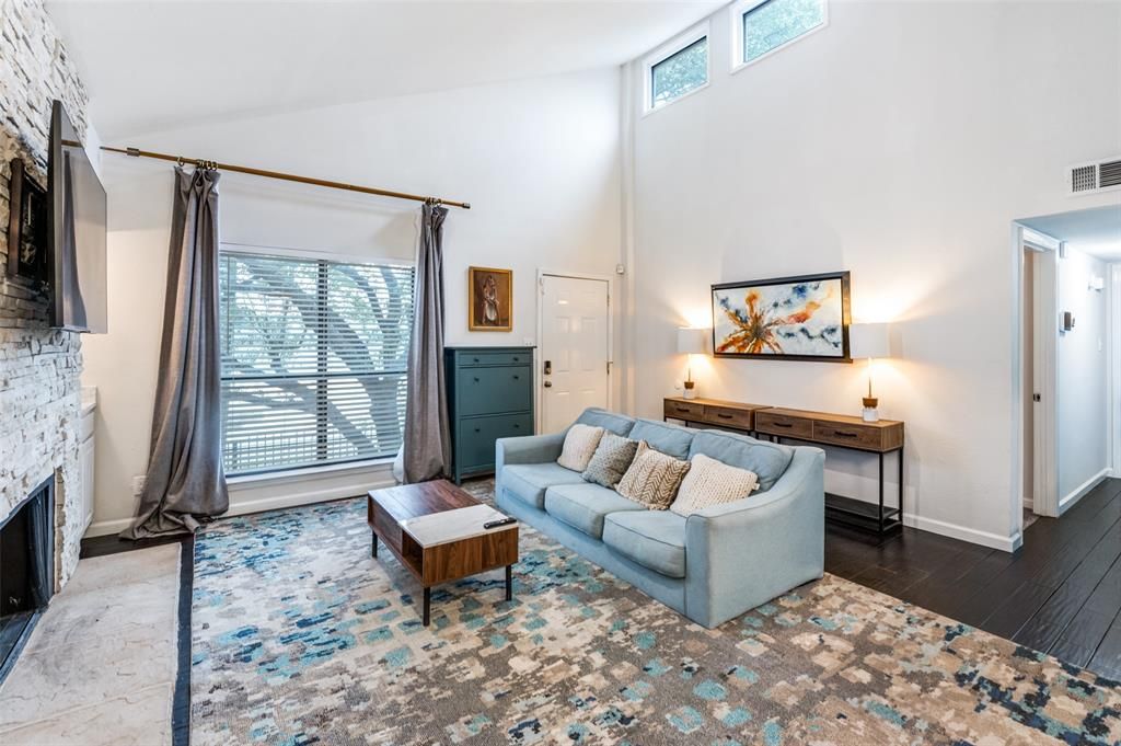 Photo of 6646 E Lovers Lane #902, Dallas, TX 75214 (MLS # 21164323)