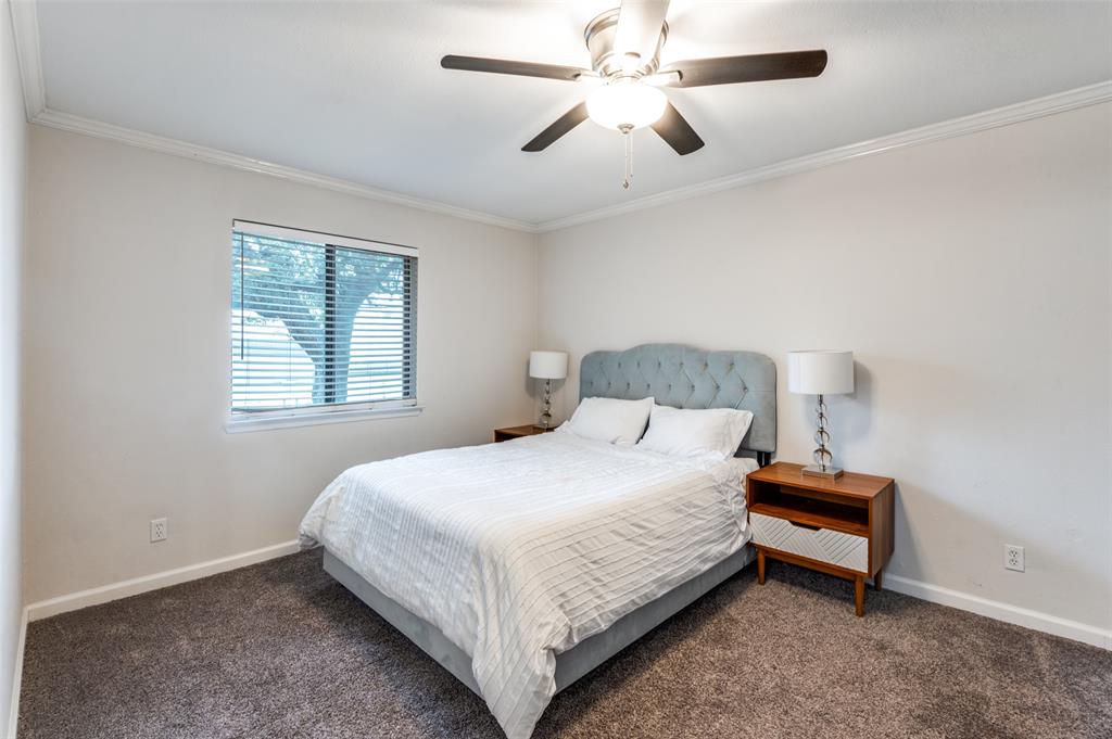 Oaks On The Lane Condo Ph 02 - Residential