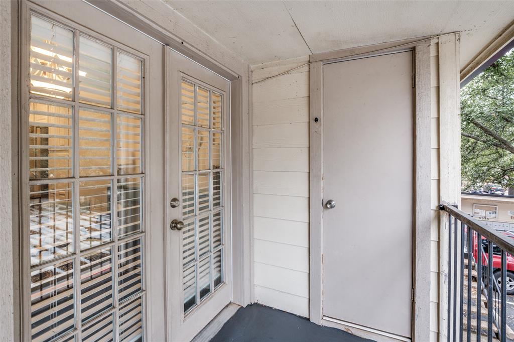 Oaks On The Lane Condo Ph 02 - Residential