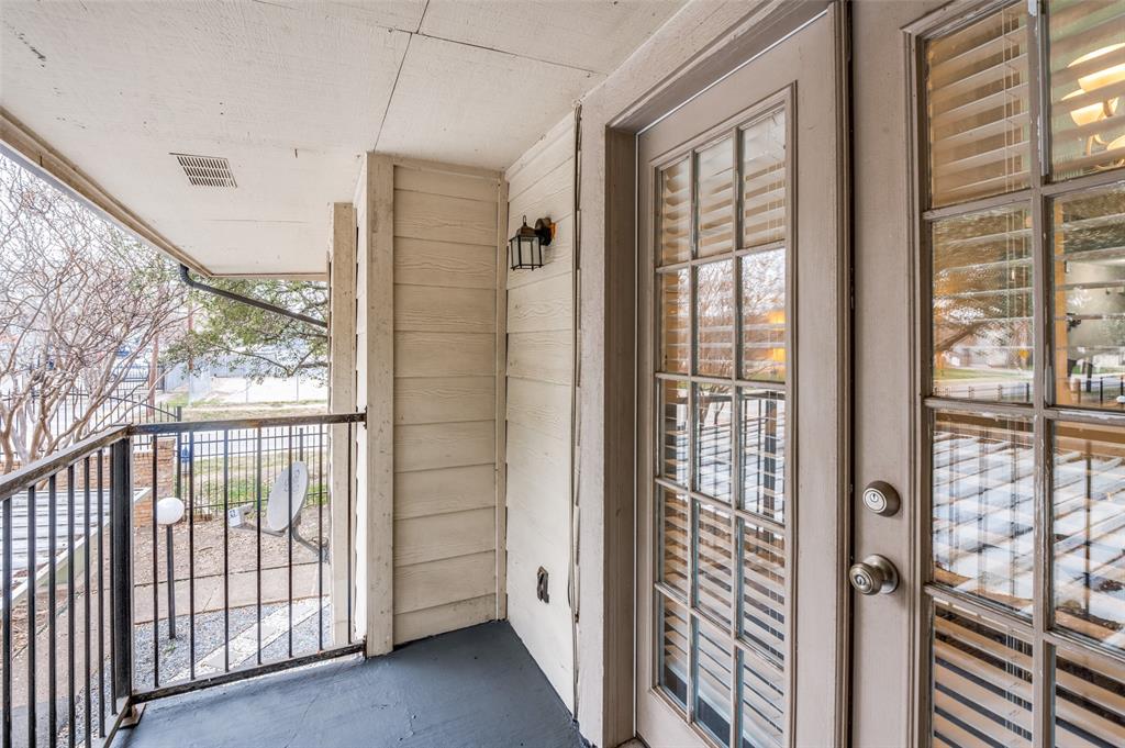 Oaks On The Lane Condo Ph 02 - Residential