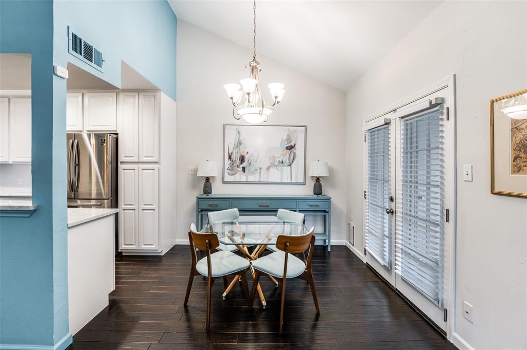 Oaks On The Lane Condo Ph 02 - Residential