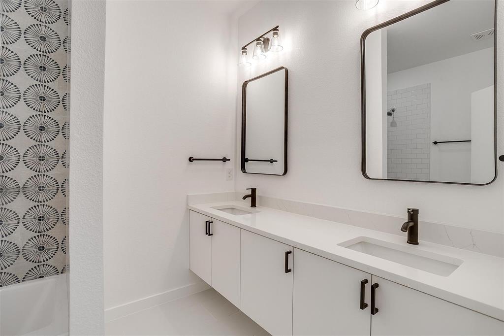 Runaway Bay - Residential