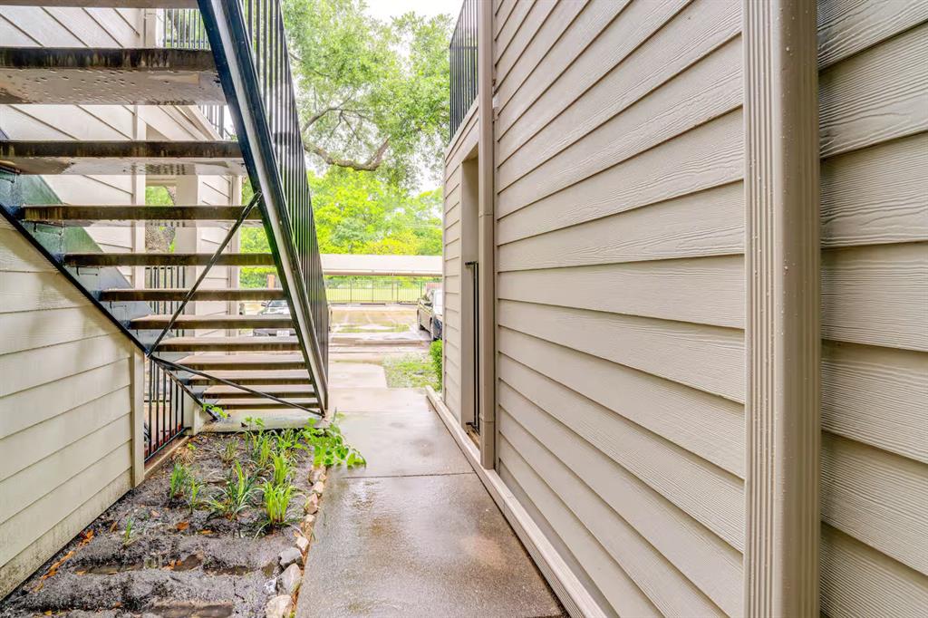 Skillman Bend Condo - Residential