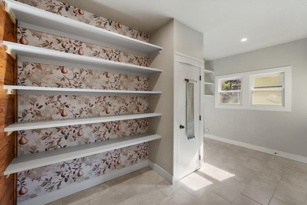 Winnetka Heights - Residential