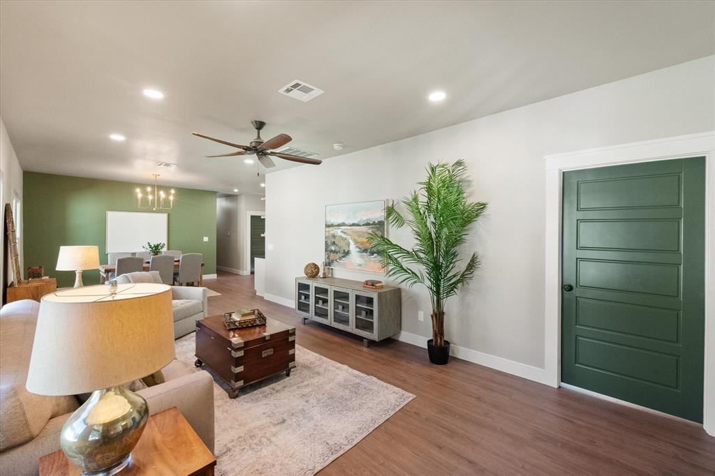 Winnetka Heights - Residential