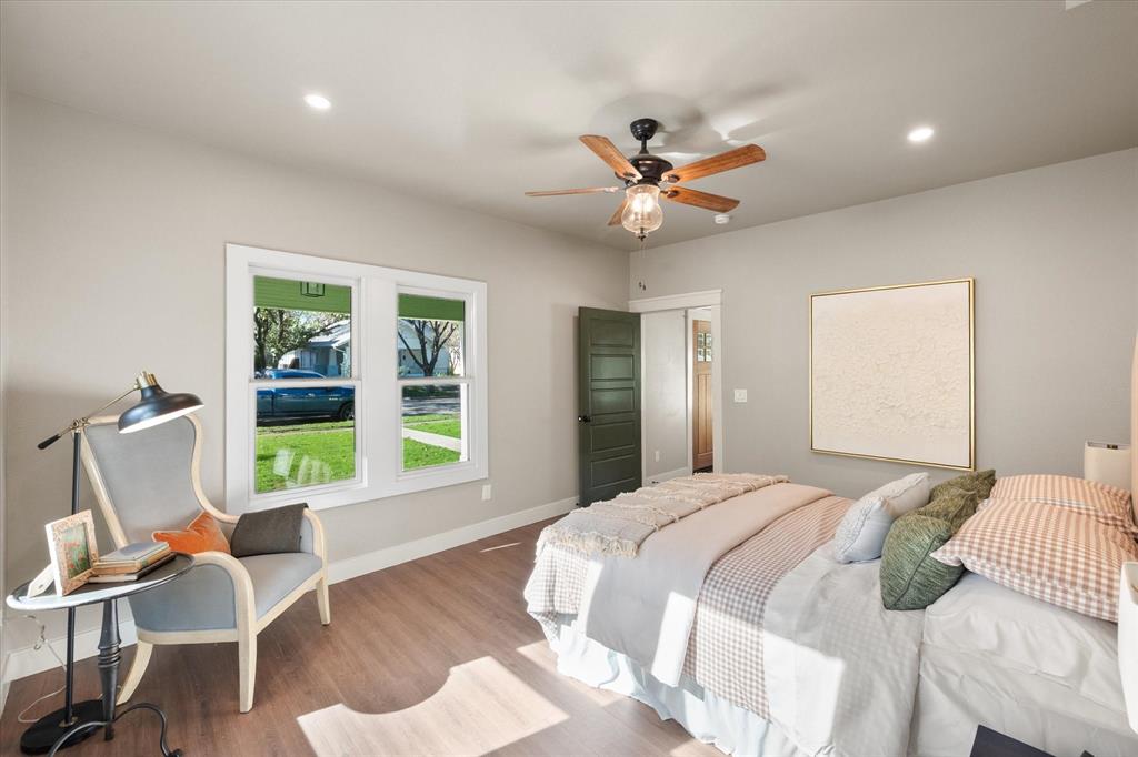 Winnetka Heights - Residential