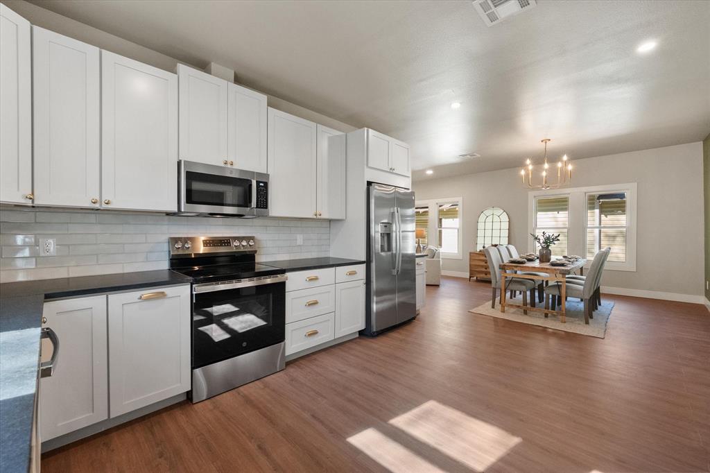 Winnetka Heights - Residential