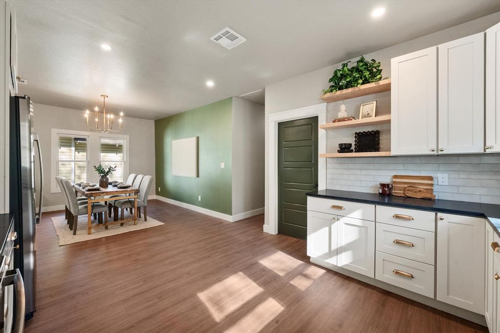 Winnetka Heights - Residential