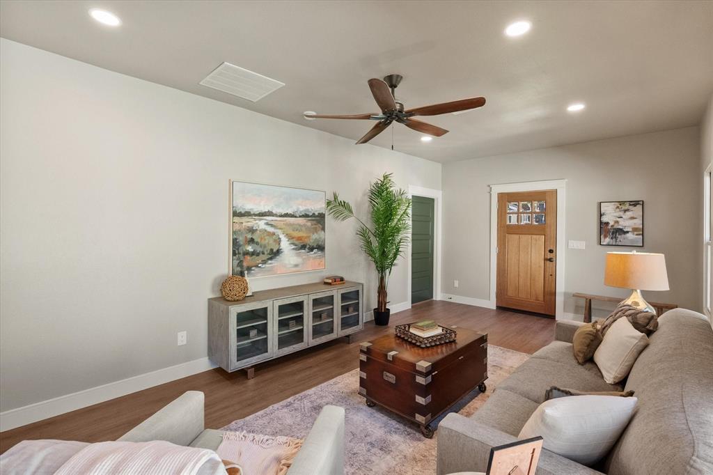 Winnetka Heights - Residential