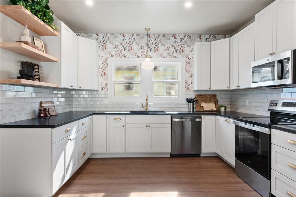 Winnetka Heights - Residential