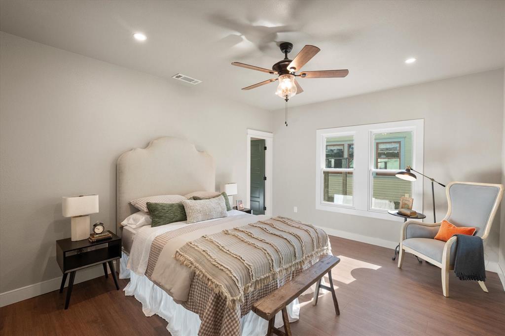 Winnetka Heights - Residential