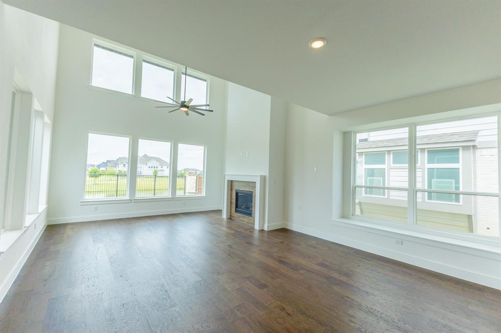 Lakes of Legacy Ph 3 - Residential Lease