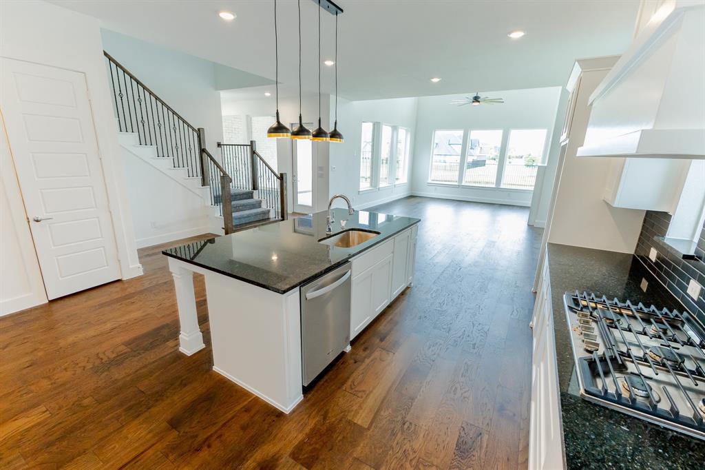 Lakes of Legacy Ph 3 - Residential Lease