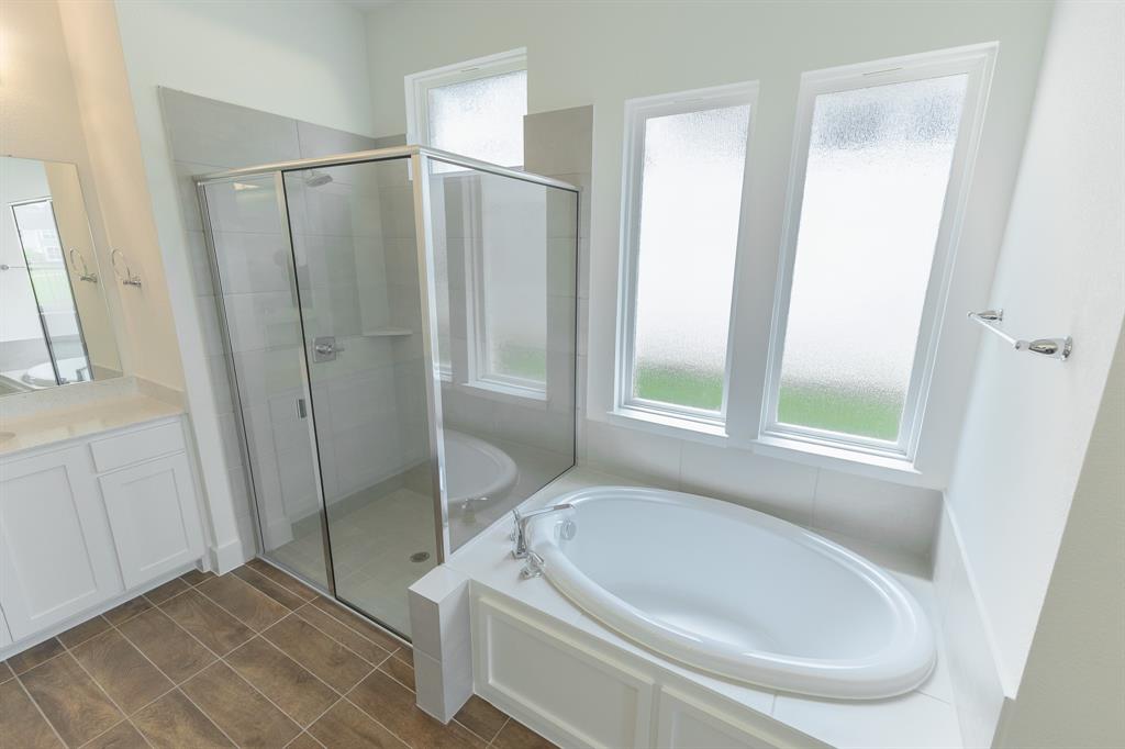 Lakes of Legacy Ph 3 - Residential Lease