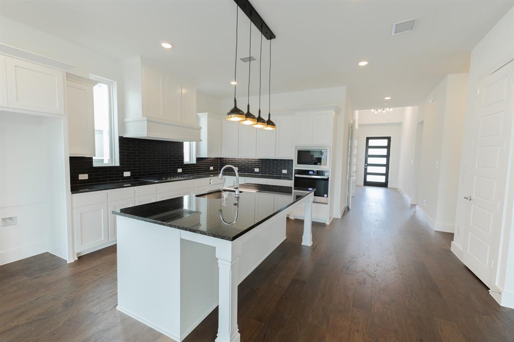 Lakes of Legacy Ph 3 - Residential Lease