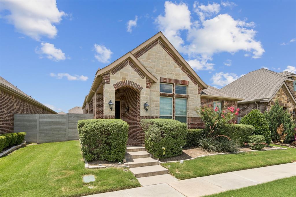 913 Parkside Drive