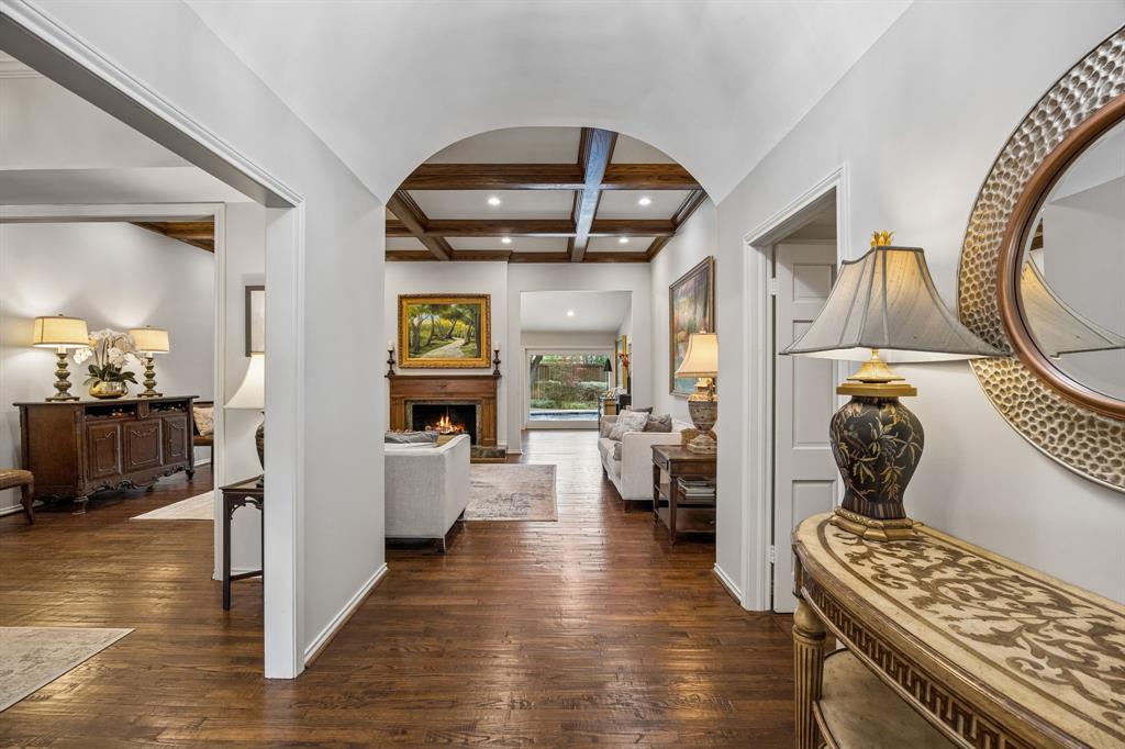 7241 Cliffbrook Drive