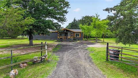 Photo of 9238 Hays Circle, Quinlan, TX 75474 (MLS # 21281966)
