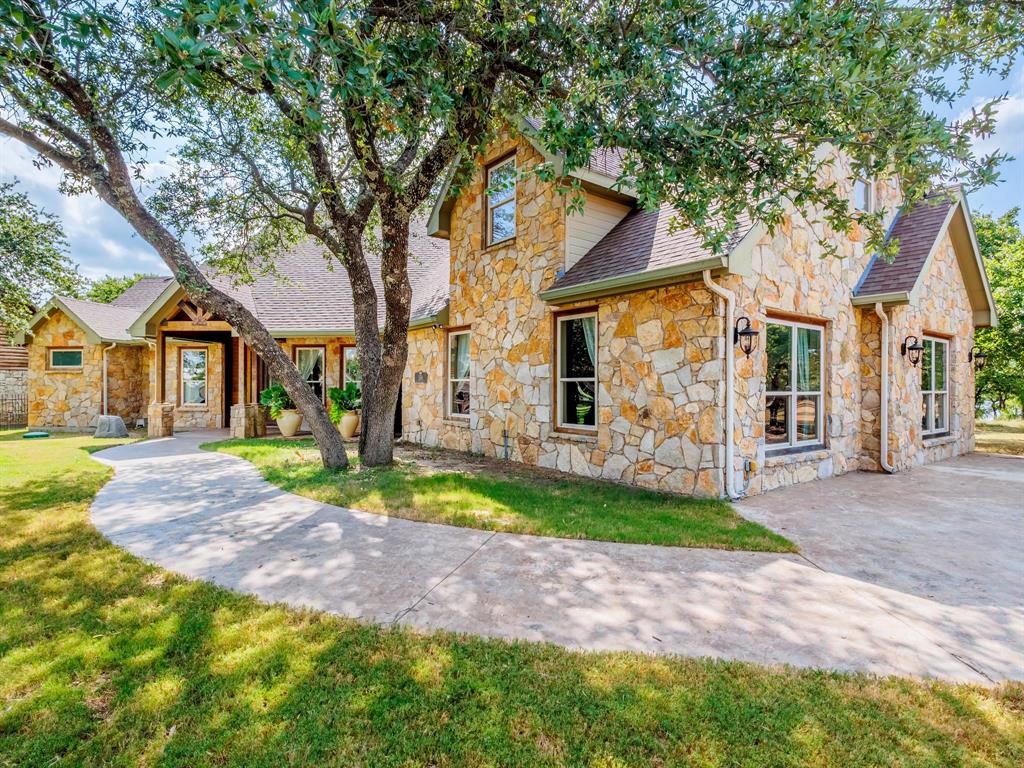 594 Oak Point Drive