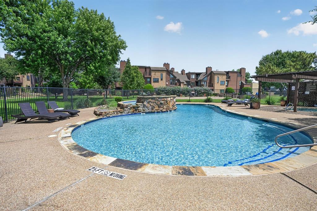 Oak Creek Condo - Residential