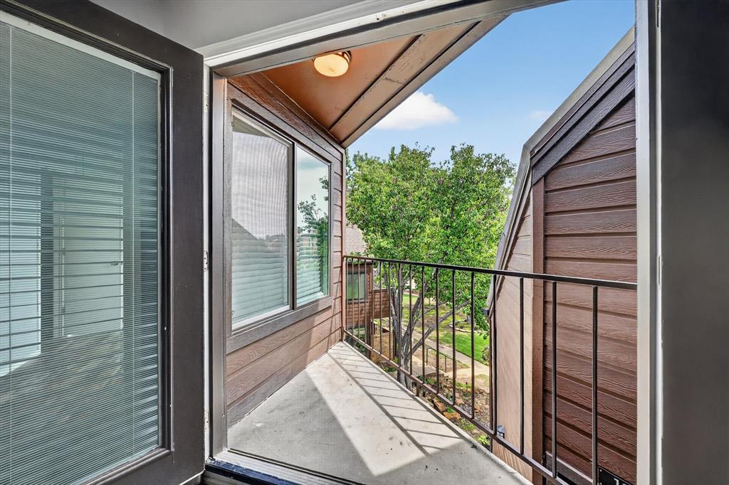 Oak Creek Condo - Residential