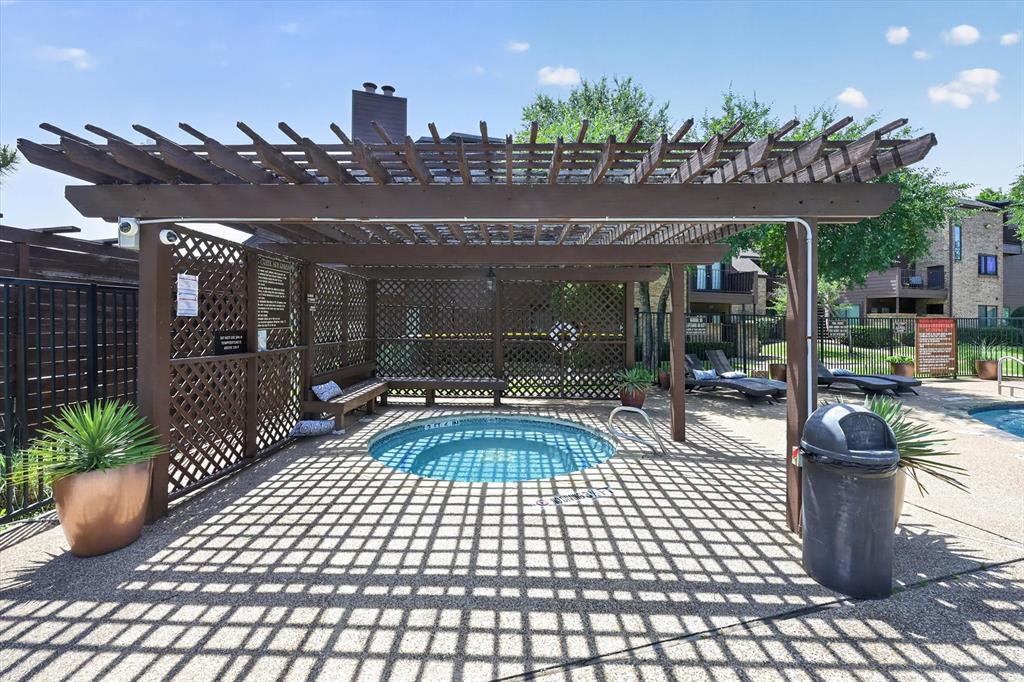 Oak Creek Condo - Residential