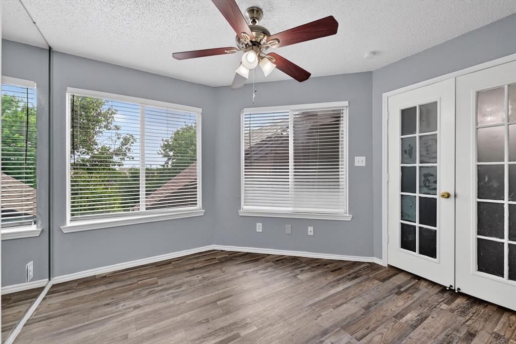 Oak Creek Condo - Residential