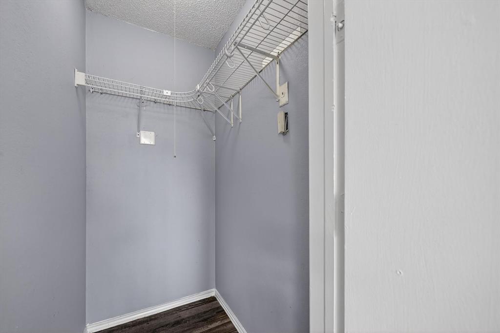 Oak Creek Condo - Residential