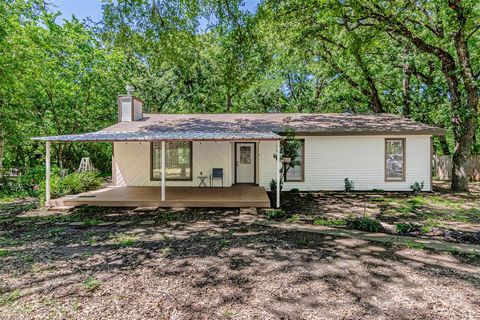 8705 High Lake Road Alvarado TX 76009