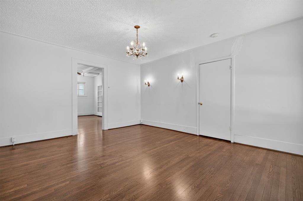 Hitt - Commercial Sale