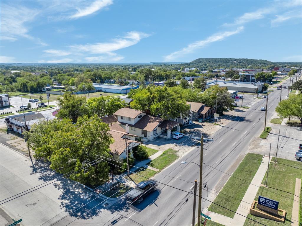 Hitt - Commercial Sale